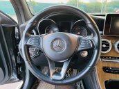 Cần bán Mercedes GLC 250 2018, màu đen, xe nhập