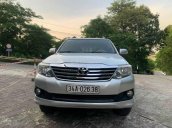 Bán xe Toyota Fortuner bản V năm 2012, màu bạc chính chủ, 495 triệu