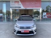 Cần bán xe cá nhân Toyota Yaris 1.3G AT 2015 - màu bạc - Đi 15.685 km