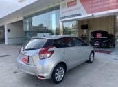 Cần bán xe cá nhân Toyota Yaris 1.3G AT 2015 - màu bạc - Đi 15.685 km