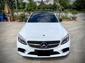 Bán Mercedes C300 đời 2021, màu trắng