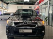 Cần bán gấp Toyota Hilux đời 2014, màu đen, nhập khẩu nguyên chiếc còn mới