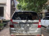 Cần bán Toyota Innova đời 2016, màu bạc số sàn, giá chỉ 449 triệu