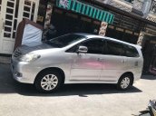 Bán ô tô Toyota Innova 2.0 G sản xuất 2010, màu bạc chính chủ