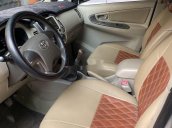 Cần bán Toyota Innova đời 2016, màu bạc số sàn, giá chỉ 449 triệu