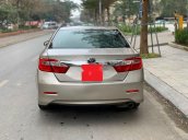 Bán xe Toyota Camry năm 2015 số tự động giá cạnh tranh