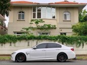 Cần bán gấp BMW 320i đời 2016, màu trắng