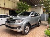 Bán nhanh giá thấp chiếc Toyota Fortuner, đời 2014