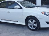 Cần bán Hyundai Avante 1.6 AT sản xuất 2013, màu trắng, giá chỉ 368 triệu