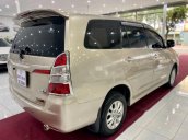 Cần bán gấp Toyota Innova năm sản xuất 2014 còn mới giá cạnh tranh