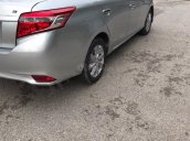 Cần bán xe Toyota Vios 1.5 E sản xuất 2015, màu bạc còn mới