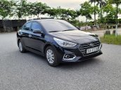 Cần bán Hyundai Accent năm sản xuất 2018, màu bạc