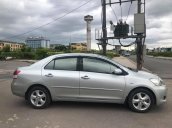 Cần bán gấp Toyota Vios sản xuất năm 2008, màu bạc số tự động