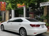 LS460L 2014 mẫu mới bản full rada, cửa hít, ghế massage cửa sổ trời, xe đi chỉ 20.000km bao check hãng sản xuất năm 2014