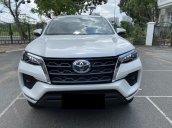 Bán Fortuner máy dầu số tự động, sản xuất 2021, xe chạy 6000km, bao kiểm tra hãng