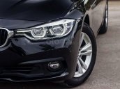 Cần bán BMW 320i đời 2016, màu đen, nhập khẩu nguyên chiếc  