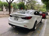 Cần bán gấp Mazda 6 sản xuất năm 2016, màu trắng giá cạnh tranh