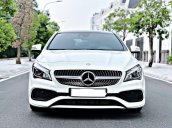 Cần bán xe Mercedes-Benz CLA 250 4Matic model 2017(bản facelift), màu trắng, nhập khẩu nguyên chiếc