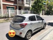 Bán ô tô Hyundai Grand i10 năm sản xuất 2015, màu bạc, nhập khẩu nguyên chiếc chính chủ, giá 320tr