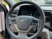 Bán Hyundai Elantra AT phiên bản 2.0, ghế điện, đạp ga dính lưng vào ghế