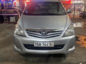 Cần bán Toyota Innova đời 2009, giá 275tr, liên hệ xem xe và thương lượng