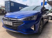 Bán Hyundai Elantra năm sản xuất 2019, màu xanh lam