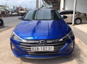 Bán Hyundai Elantra năm sản xuất 2019, màu xanh lam