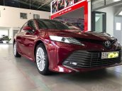 Bán ô tô Toyota Camry 2.5Q đời 2019, màu đỏ chính chủ