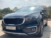 Cần bán xe Kia Sedona năm sản xuất 2018, màu đen số tự động, giá tốt 849tr