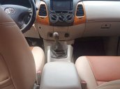 Cần bán lại xe Toyota Innova sản xuất 2010 còn mới, giá tốt