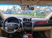 Xe Toyota Camry năm sản xuất 2014 còn mới