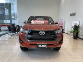 [Đại lý Toyota] Toyota Hilux 2021, giảm tiền mặt tại showroom, tặng gói phụ kiện 20tr, xe giao ngay