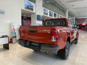 [Đại lý Toyota] Toyota Hilux 2021, giảm tiền mặt tại showroom, tặng gói phụ kiện 20tr, xe giao ngay