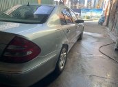 Bán Mercedes E240 năm 2004, màu bạc, nhập khẩu còn mới giá cạnh tranh