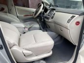 Cần bán Toyota Innova E MT sản xuất năm 2015, giá 415tr