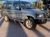 Cần bán xe Mitsubishi Pajero sản xuất 1996, màu xám còn mới