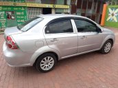 Cần bán Daewoo Gentra đời 2010, màu bạc số sàn