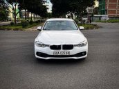 Cần bán gấp BMW 320i sản xuất 2015, nhập khẩu, 899 triệu