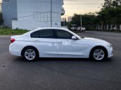 Cần bán gấp BMW 320i sản xuất 2015, nhập khẩu, 899 triệu