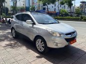 Bán xe Hyundai Tucson 2.0 2011, màu bạc, xe nhập còn mới 