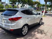 Bán xe Hyundai Tucson 2.0 2011, màu bạc, xe nhập còn mới 