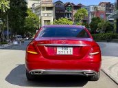 Bán Mercedes E200 đời 2019, màu đỏ còn mới