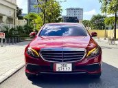 Bán Mercedes E200 đời 2019, màu đỏ còn mới