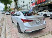 Bán ô tô Hyundai Accent năm 2019, màu trắng chính chủ