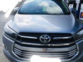 Bán ô tô Toyota Innova E đời 2017, màu bạc còn mới