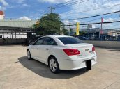 Bán Chevrolet Cruze LTZ đời 2017, màu trắng, giá chỉ 438 triệu