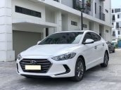Cần bán lại xe Hyundai Elantra đời 2019, màu trắng như mới