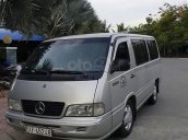 Cần bán xe Mercedes MB100 năm 2002, màu bạc xe gia đình