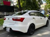 Cần bán gấp Kia Rio năm 2015, màu trắng, xe nhập còn mới