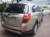 Cần bán xe Chevrolet Captiva năm sản xuất 2010 còn mới giá cạnh tranh